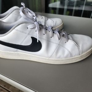 Nike Court Royale 2 Low Men's Shoes
